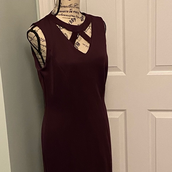 🎈Cleo sz 6 Keyhole wine claret sheath dress - Picture 2 of 12